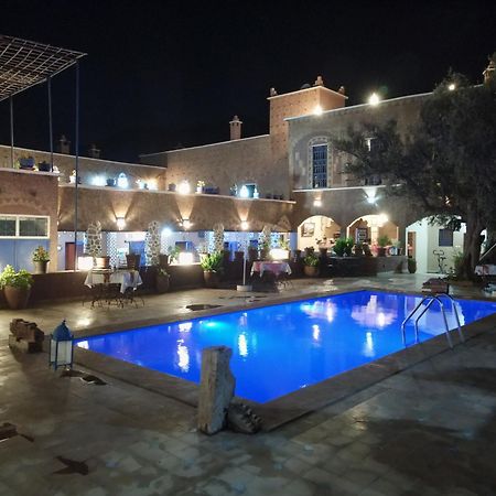 Riad Malak ウリガン エクステリア 写真