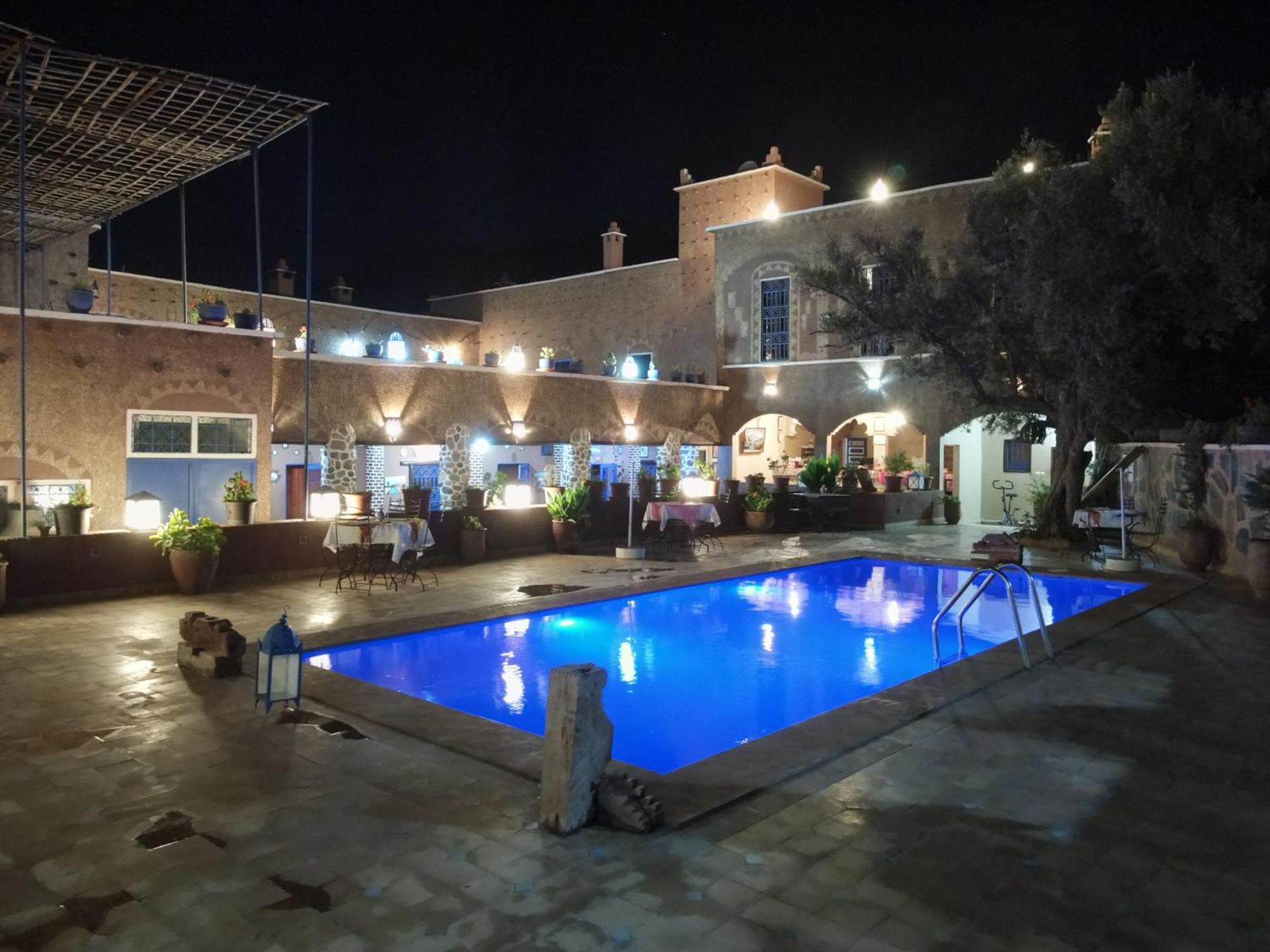 Riad Malak ウリガン エクステリア 写真