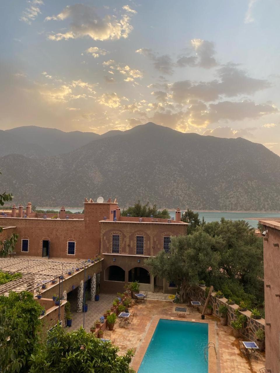 Riad Malak ウリガン エクステリア 写真